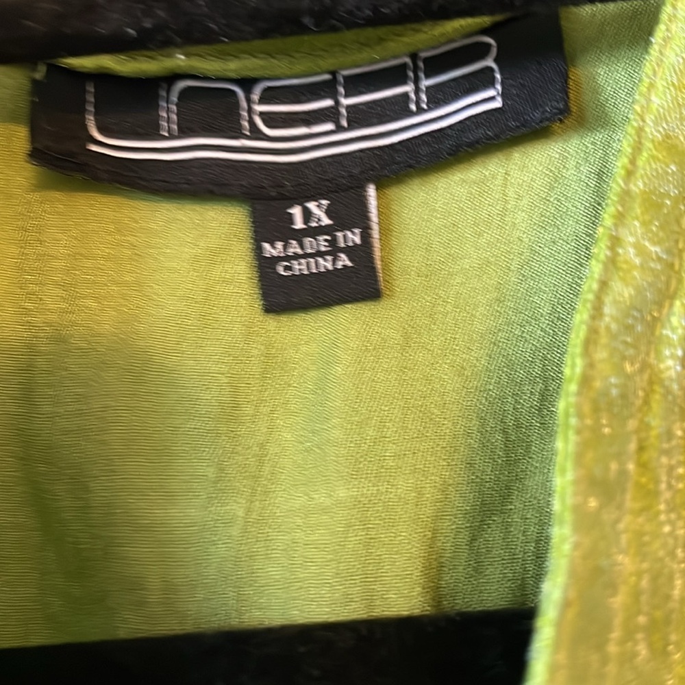 Top/Jacket by Linear - Picture 2 of 6